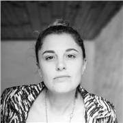 Profesora matriculada de música y piano de grado universitario. Doy clases a todas las edades.Tengo 20 años de experiencia